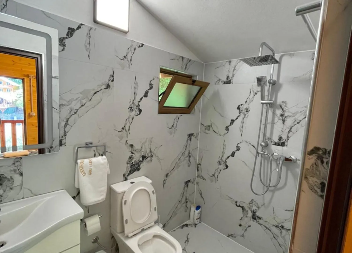 Guri I Lekes Guesthouse Moll' e Shoshit Albania