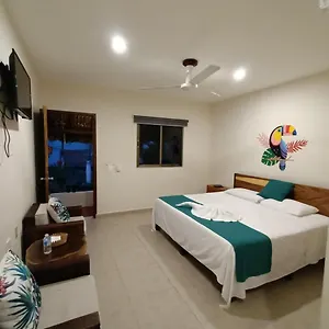 Mecate & Dorms Hotel Bacalar